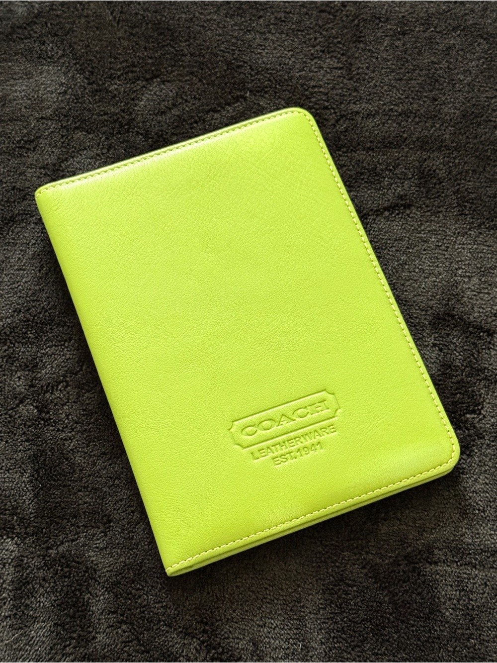 Coach Y2K Vintage Leather Photobook Passport Cover Holder